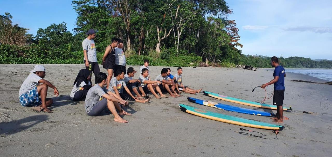 Amban Beach House 曼诺瓦里 外观 照片